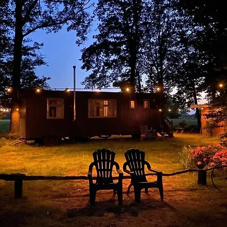 Holiday home Pipowagen Bijzonder Buitenaf