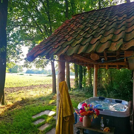 Feriehus Autentieke Pipowagen Bijzonder Buitenaf Met Jacuzzi En Finse Sauna