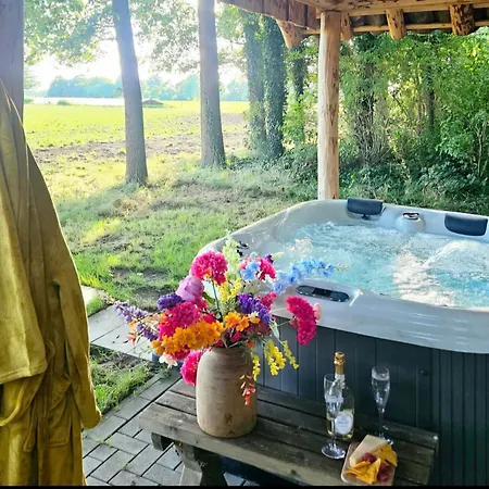 Autentieke Pipowagen Bijzonder Buitenaf Met Jacuzzi En Finse Sauna Feriehus *