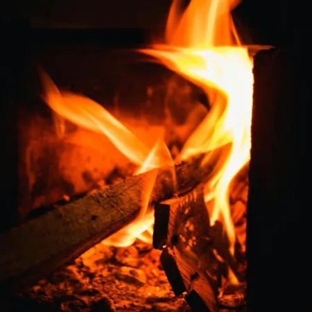 Bijzonder Buitenaf Met Verkoelende Jacuzzi En Finse Sauna