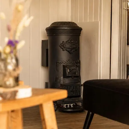 Bijzonder Buitenaf Met Verkoelende Jacuzzi En Finse Sauna Vragender