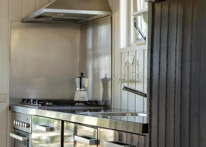 Autentieke Pipowagen Bijzonder Buitenaf Met Jacuzzi En Finse Sauna בית נופש Vragender