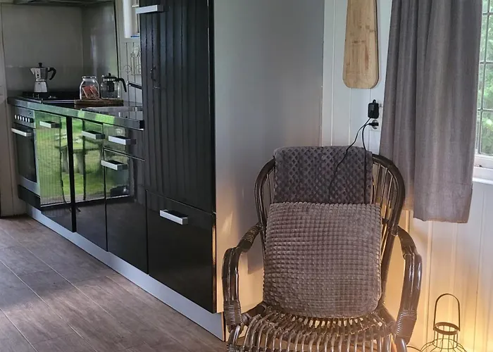 Autentieke Pipowagen Bijzonder Buitenaf Met Jacuzzi En Finse Sauna * Vragender