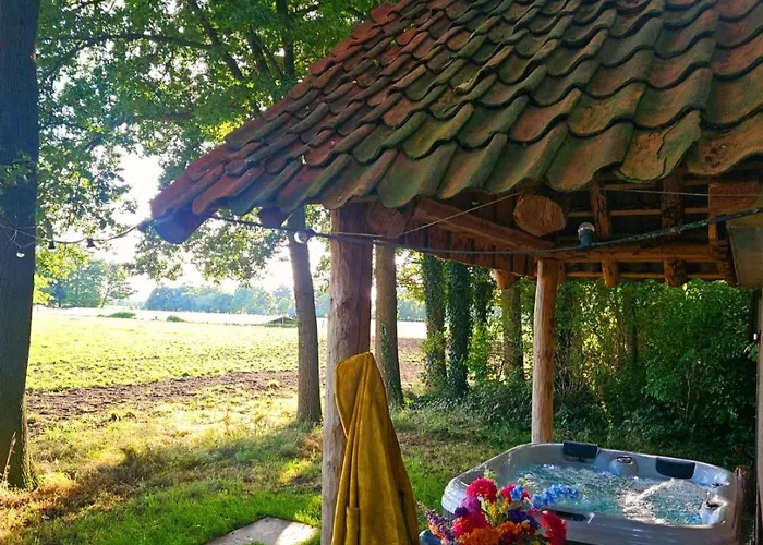 בית נופש Autentieke Pipowagen Bijzonder Buitenaf Met Jacuzzi En Finse Sauna