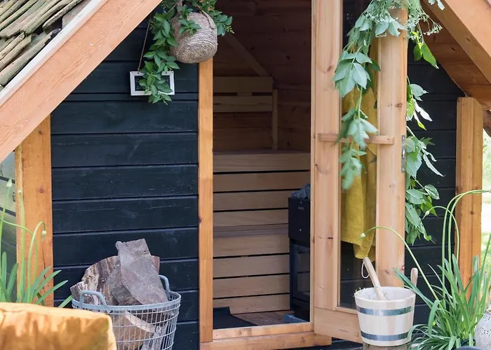 בית נופש Autentieke Pipowagen Bijzonder Buitenaf Met Jacuzzi En Finse Sauna Vragender
