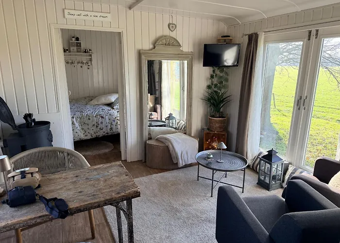 בית נופש Autentieke Pipowagen Bijzonder Buitenaf Met Jacuzzi En Finse Sauna Vragender